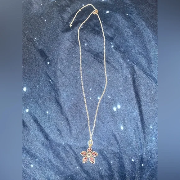 Pandora Stranger Things Demogorgon Necklace - Picture 3 of 4